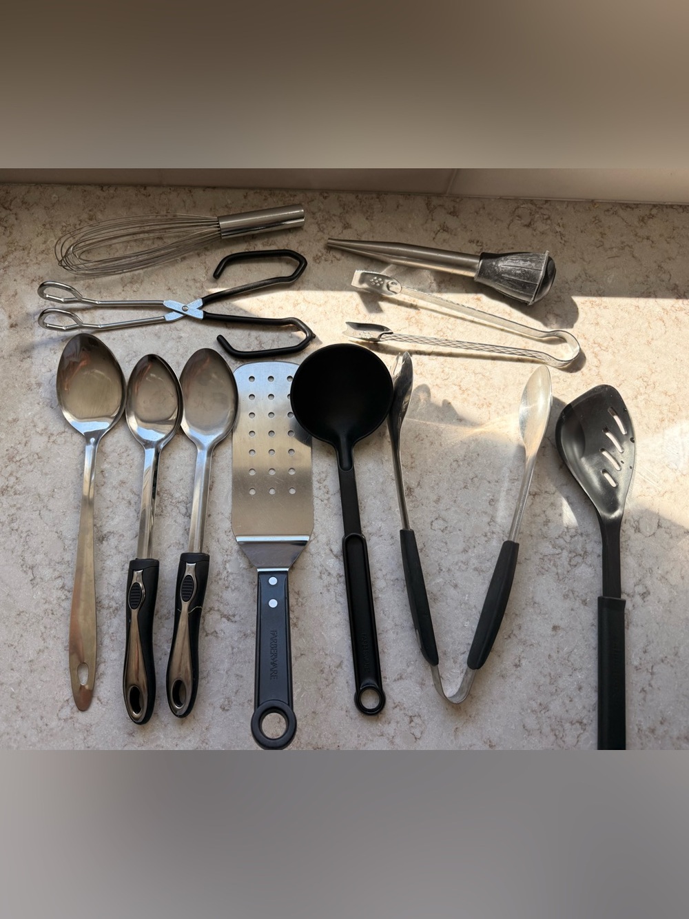 OXO, Farberware, Calphalon & More Kitchen Utensil Lot – 11 of Pieces